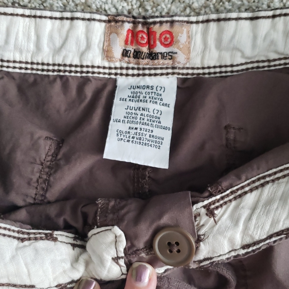 Shorts - Picture 3 of 5